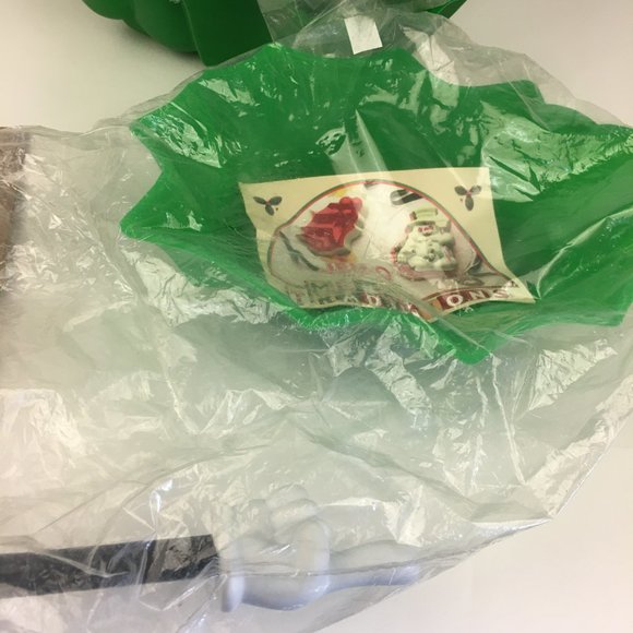 3 Vtg 1987 Jello Holiday Mold Holly Christmas Winter Plastic 2 Sealed 1 Opened - Picture 11 of 11